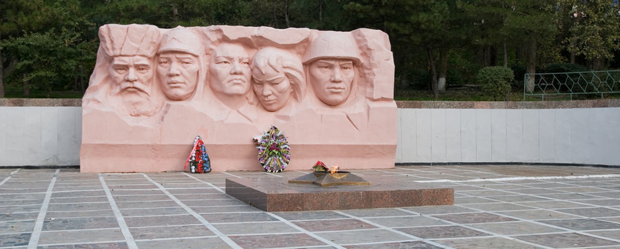 Фотографии достопримечательности Мемориальный комплекс героев Гражданской и Великой Отечественной войн