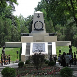 Фотография памятника Памятник Героям обороны Севастополя 1854-1855 гг.