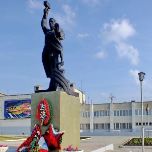Фотография памятника Памятник труженикам тыла