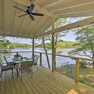Фотография гостевого дома Serene Lakefront Harrison Cottage with Dock and Views!