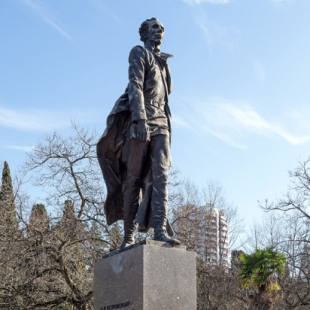 Фотография памятника Памятник Николаю Островскому