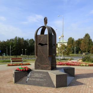 Фотография памятника Памятник ликвидаторам Чернобыльской аварии