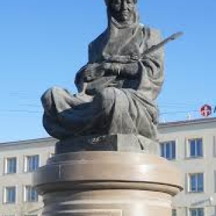 Фотография памятника Памятник Дине Нурпеисовой