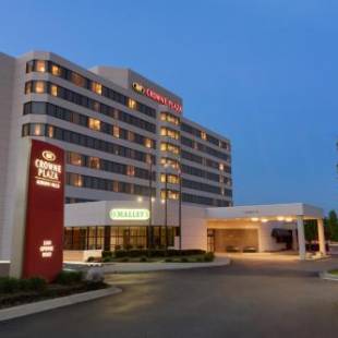 Фотографии гостиницы 
            Crowne Plaza Hotels & Resorts Auburn Hills, an IHG Hotel