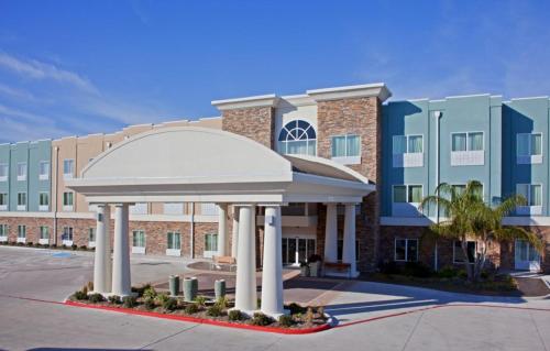 Фотографии гостиницы 
            Holiday Inn Express & Suites Rockport - Bay View, an IHG Hotel