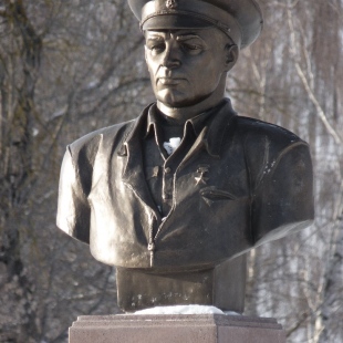 Фотография Памятник основателю ВДВ Василию Маргелову 