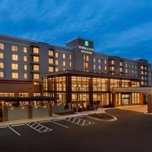 Фотографии гостиницы 
            Embassy Suites by Hilton Atlanta NE Gwinnett Sugarloaf