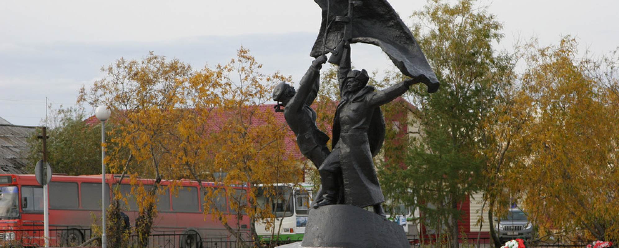 Фотографии памятника Памятник Нарьян-Марским портовикам