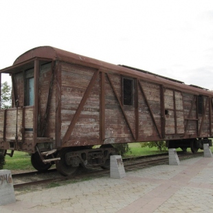 Фотография памятника Вагон-музей Сталинской депортации калмыков