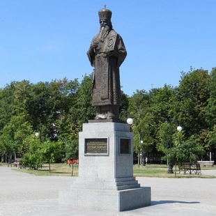 Фотография памятника Памятник Александру (Петровскому), архиепископу Харьковскому