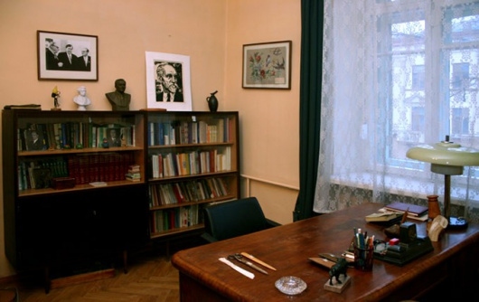 Фотографии музея 
            Государственный литературный музей П. Бровки