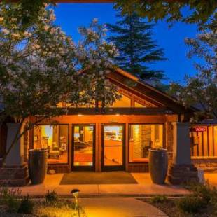 Фотографии гостиницы 
            Driftwood Lodge - Zion National Park - Springdale
