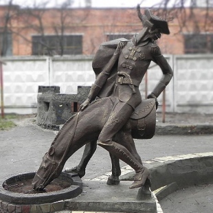 Фотография памятника Памятник-фонтан барону Мюнхгаузену