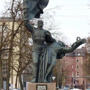 Фотография памятника Памятник погибшим комсомольцам Орловщины 