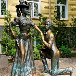 Фотография памятника Памятник Проне Прокоповне Серковой и Свириду Петровичу Голохвастову