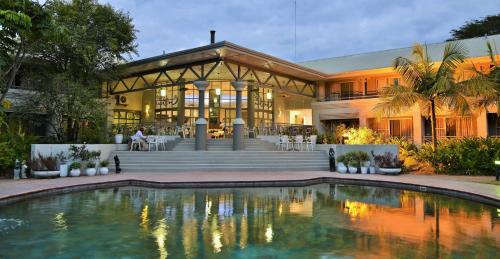 Фотографии гостиницы 
            Cresta Lodge Harare
