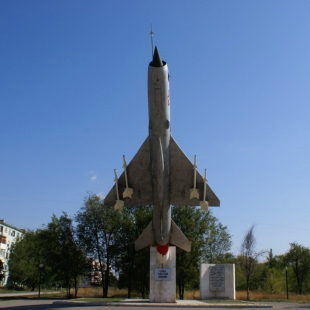 Фотография памятника Памятник-самолет МИГ-21