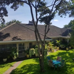 Фотография гостевого дома Immaculate 6-Beddroomed Guest House in Harare