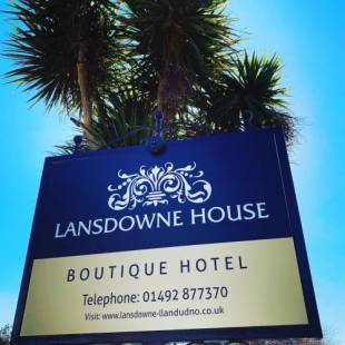 Фотографии гостиницы 
            Lansdowne House with Private Car Park