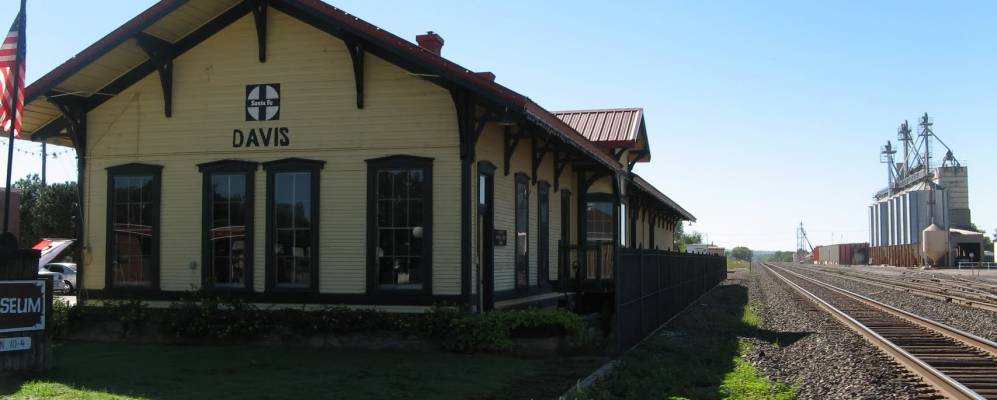 
            Фотография Дэвиса