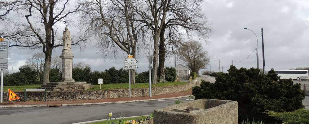 
            Фотография Сен-Кристоф-дю-Линерона