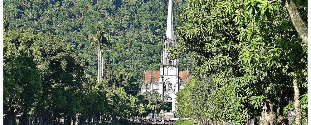 
            Фотография Петрополиса