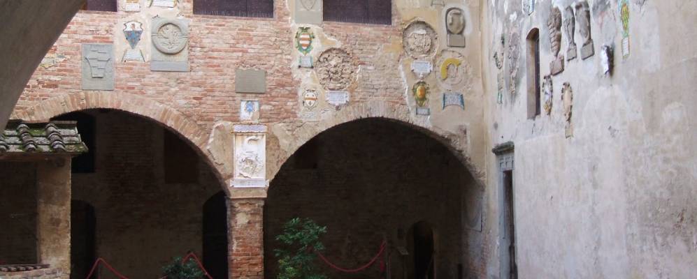 
            Фотография Чертальдо