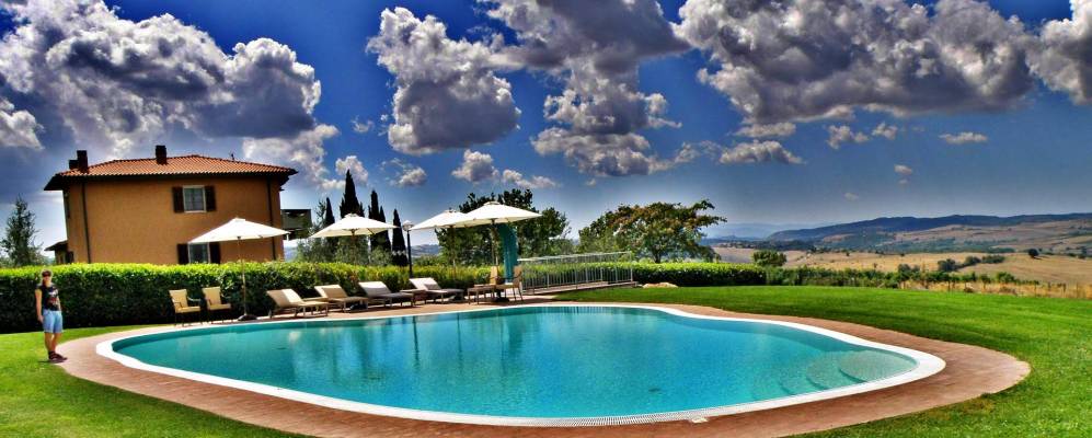 Фотография Сатурнии