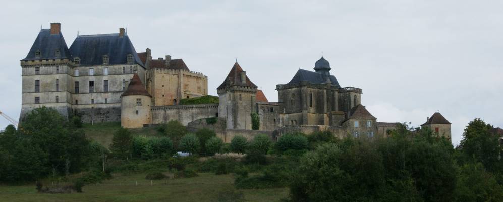 
            Фотография Бирон