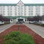 Фотография гостиницы Riviera Plaza and Conference Centre Calgary Airport