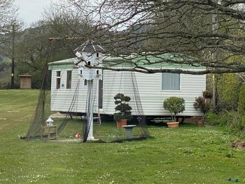 Фотография гостевого дома The Nest - Family friendly caravan nr Glastonbury & Street