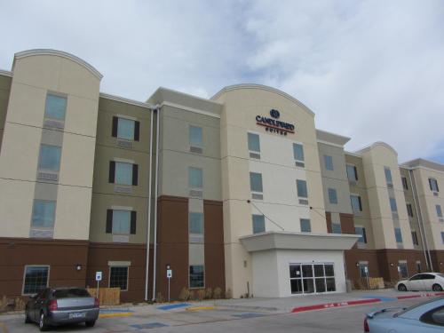 Фотография гостиницы Candlewood Suites Monahans, an IHG Hotel