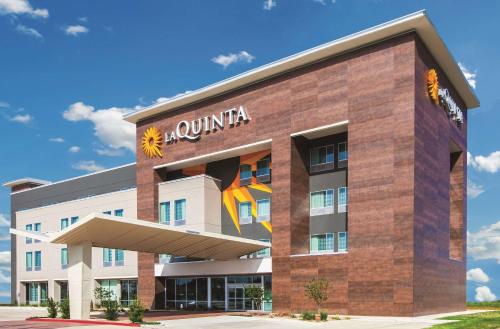Фотография гостиницы La Quinta Inn and Suites by Wyndham Bloomington