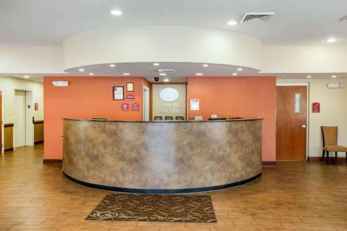 Фотография гостиницы Comfort Suites Golden Isles Gateway