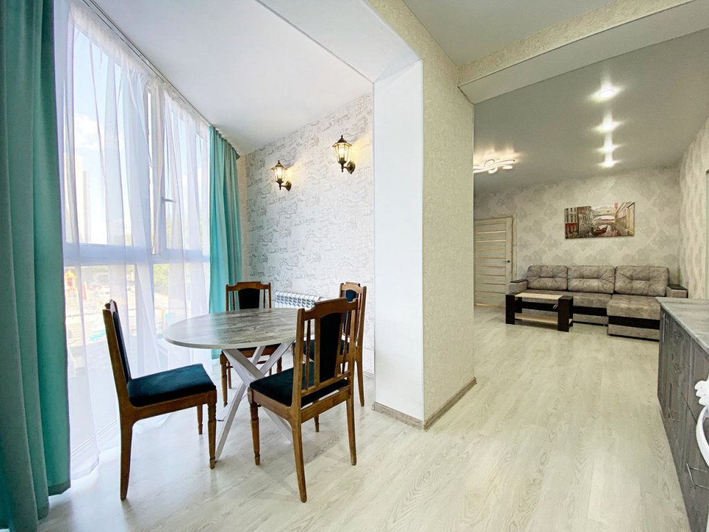 Фотография квартиры Квартира 2-к на Молодой Гвардии 102А