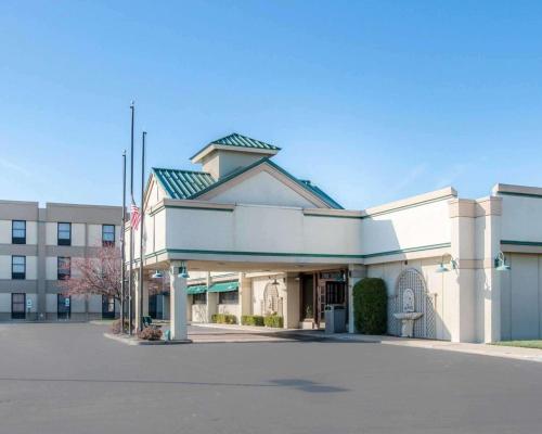 Фотография гостиницы Quality Inn & Suites Monroe