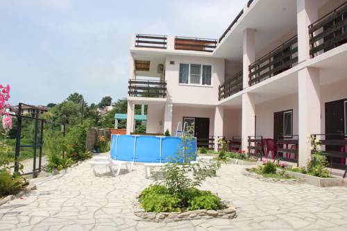 Фотографии гостевого дома
Пчелка