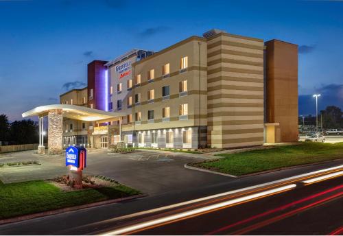 Фотография гостиницы Fairfield Inn & Suites by Marriott Columbus Airport