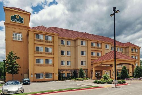 Фотография гостиницы La Quinta by Wyndham Stillwater -University Area