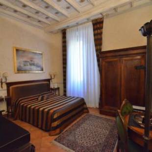 Фотографии мини отеля
La Papessa