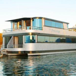 Фотографии мини отеля 
            Coomera Houseboats