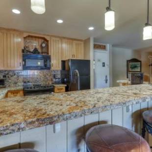 Фотографии гостевого дома
The Summit 72