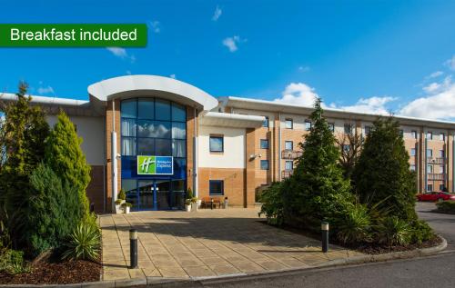 Фотография гостиницы Holiday Inn Express Newport, an IHG Hotel