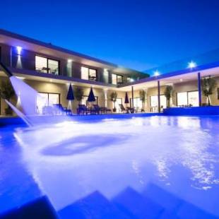 Фотографии апарт отеля
Seventeen Hotel