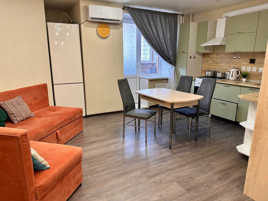 Фотография квартиры Квартира Просторная двухкомнатная на Семенова 11