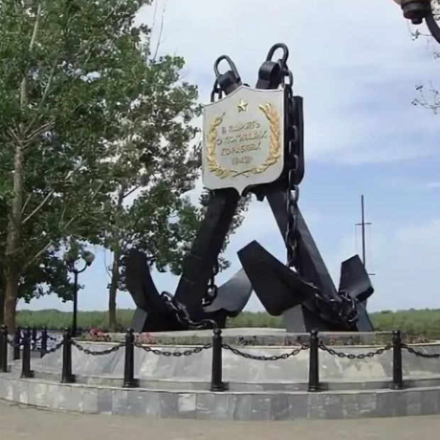 Фотография памятника Памятник В память о погибших кораблях 1942 г.