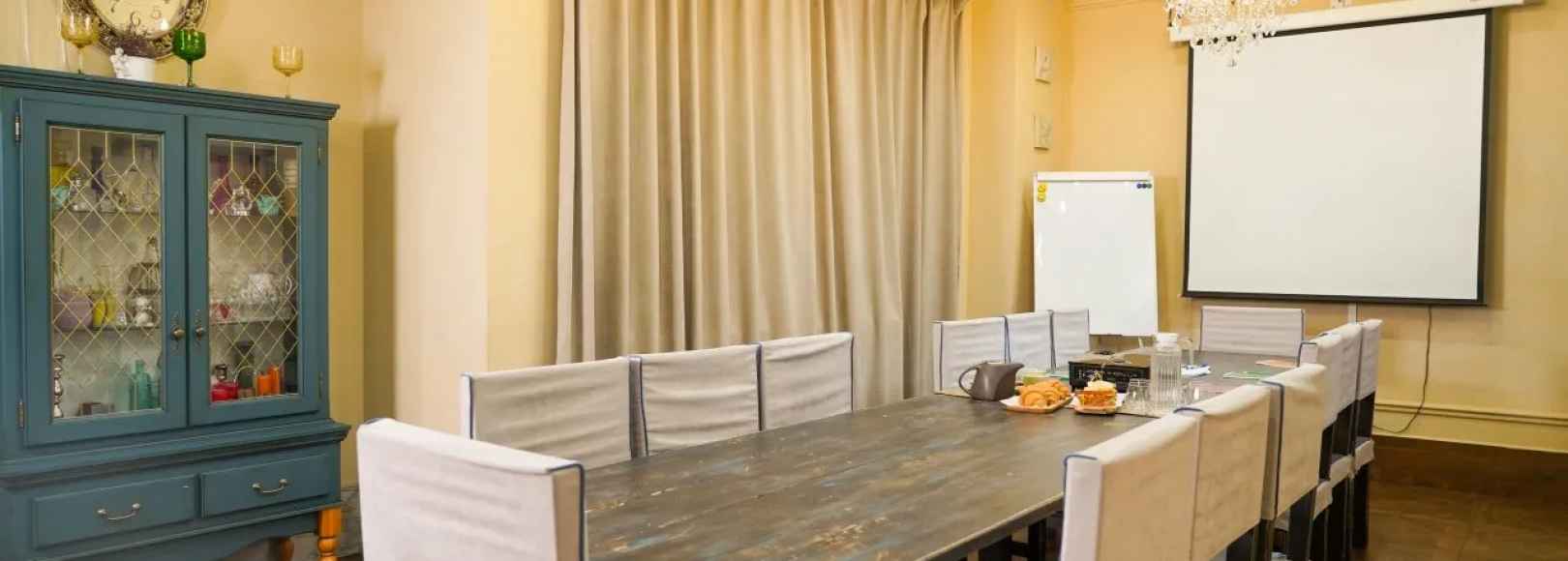 Фотография конференц-зала ПолиАрт Парк