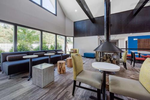 Фотография гостиницы Quality Inn Morgantown