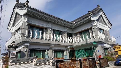 Фотография гостевого дома Trip to Gyeongju