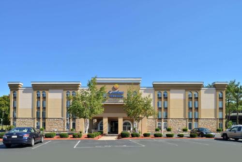 Фотография гостиницы Comfort Inn and Suites East Hartford
